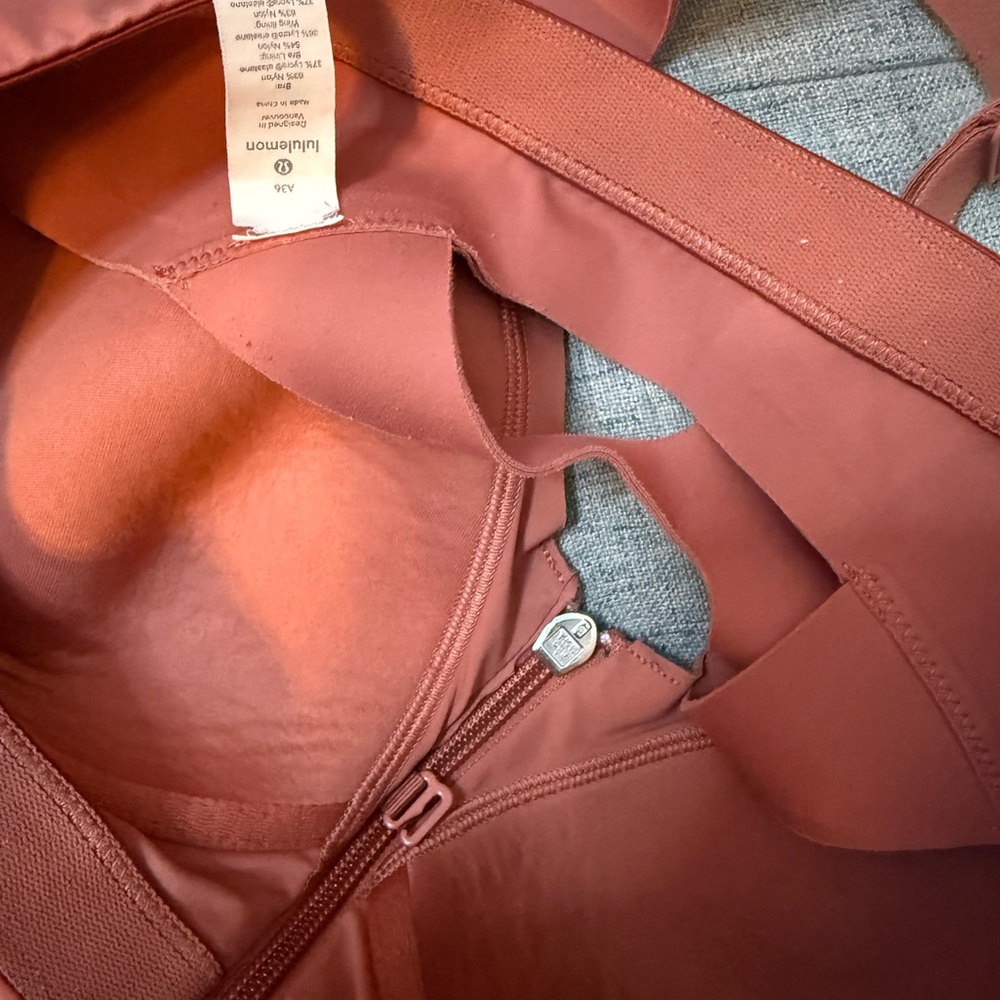 Lululemon Take Power Sports Bra Pink Size 36A Medium Support✨EUC Retail $88 - Picture 3 of 5